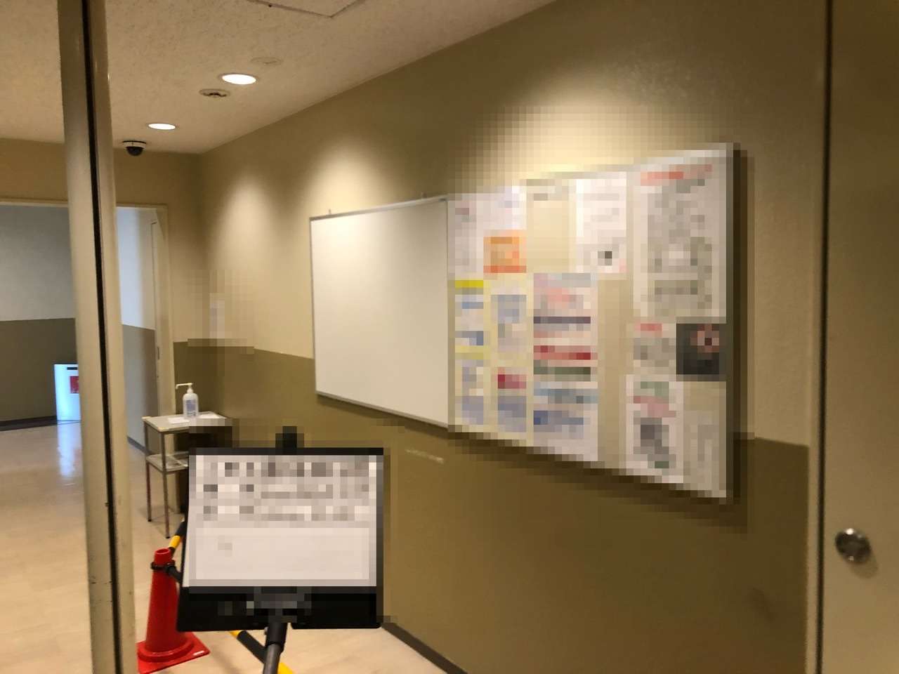 #掲示板#設置#工事#エレベーター#ホール#分譲#マンション#ホワイトボード#すむーず#西宮市#兵庫県#神戸市#東灘区